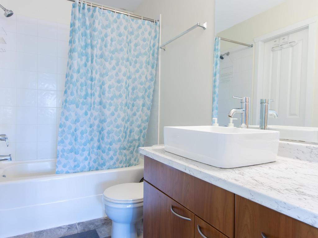 









1821


Willow

Crescent, 71,
Squamish,




BC
V8B 0L9

