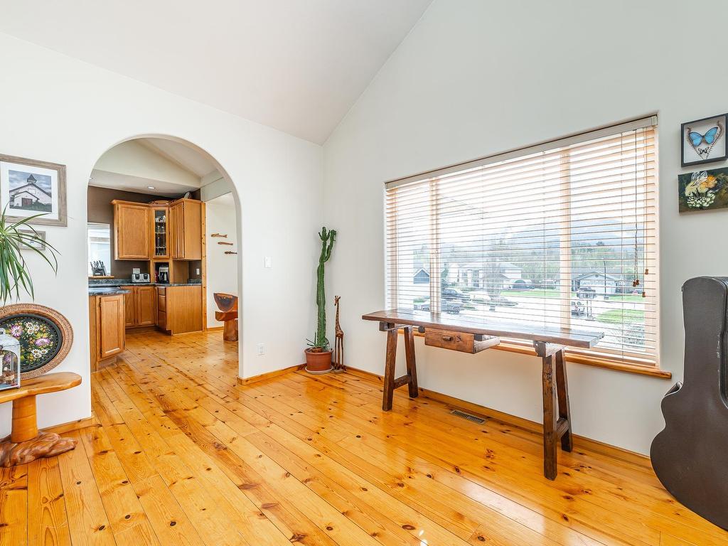 









1025


Sunrise

Place,
Squamish,




BC
V0N 1T0

