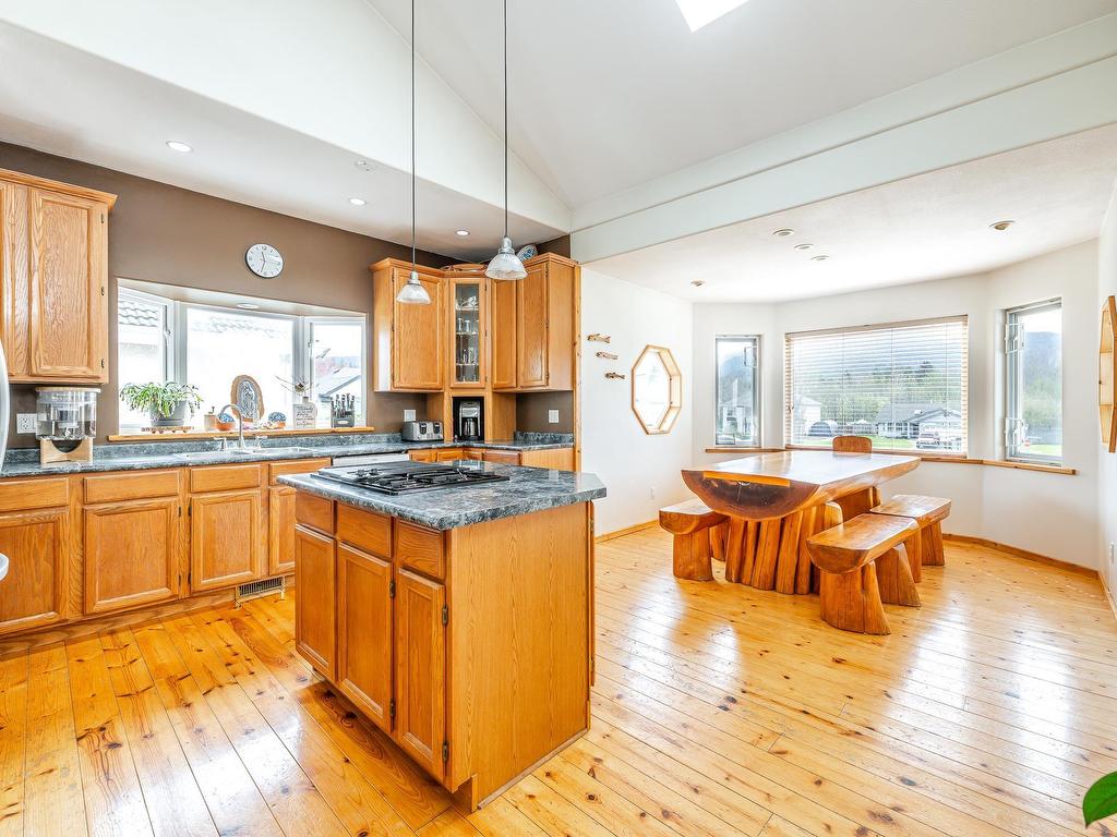 









1025


Sunrise

Place,
Squamish,




BC
V0N 1T0

