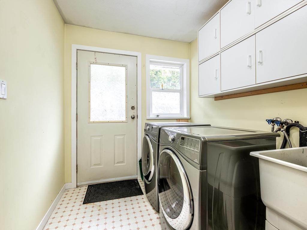 









1025


Sunrise

Place,
Squamish,




BC
V0N 1T0

