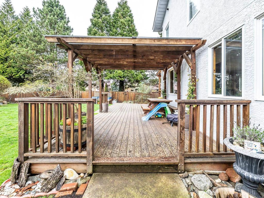 









1025


Sunrise

Place,
Squamish,




BC
V0N 1T0

