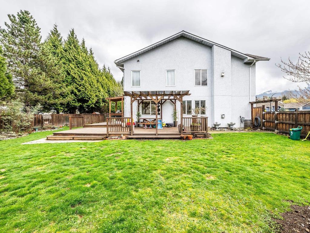 









1025


Sunrise

Place,
Squamish,




BC
V0N 1T0

