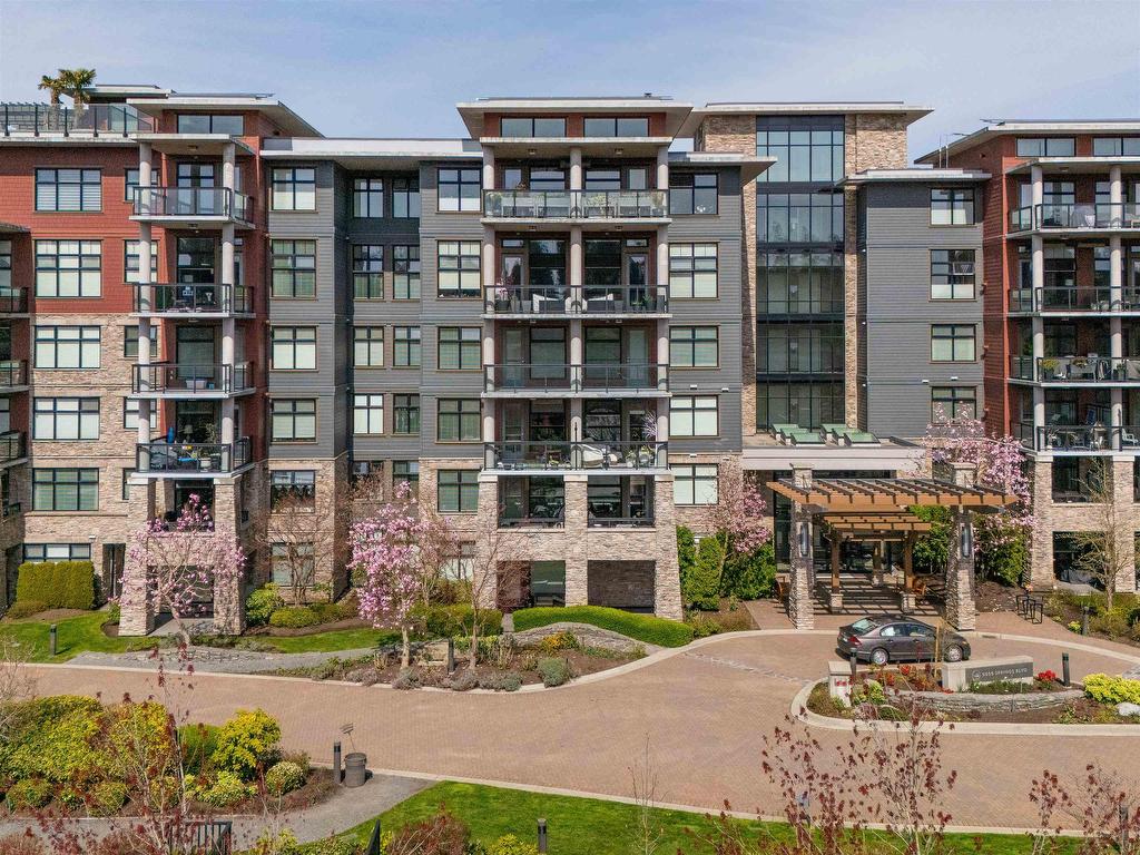 









5055


Springs

Boulevard, 401,
Delta,




BC
V4M 0A2

