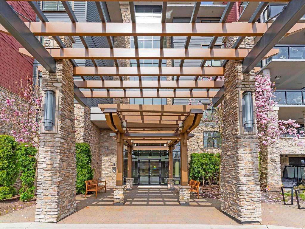 









5055


Springs

Boulevard, 401,
Delta,




BC
V4M 0A2

