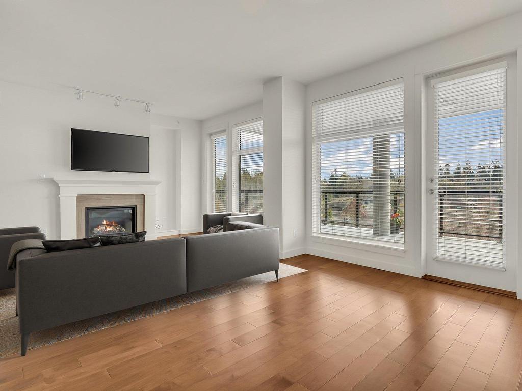 









5055


Springs

Boulevard, 401,
Delta,




BC
V4M 0A2

