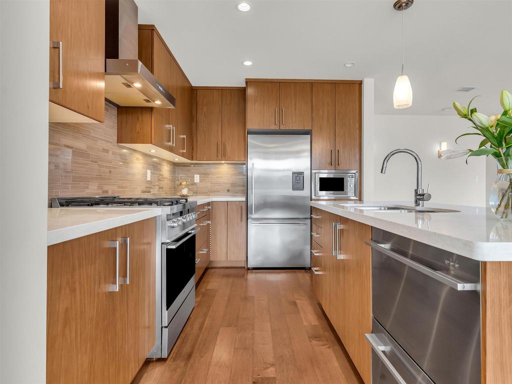 









5055


Springs

Boulevard, 401,
Delta,




BC
V4M 0A2

