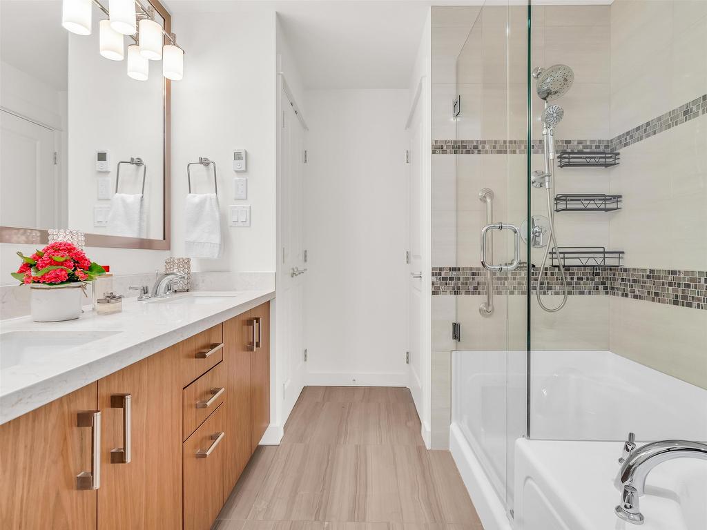 









5055


Springs

Boulevard, 401,
Delta,




BC
V4M 0A2

