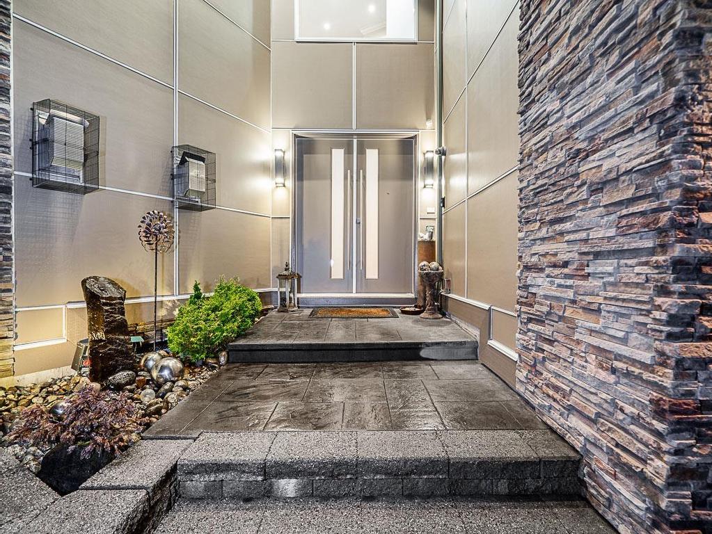 









1412


Strawline Hill

Street,
Coquitlam,




BC
V3E 0L5

