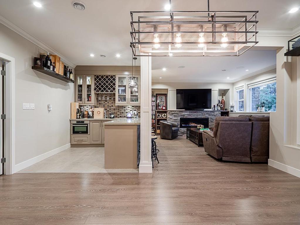 









1412


Strawline Hill

Street,
Coquitlam,




BC
V3E 0L5


