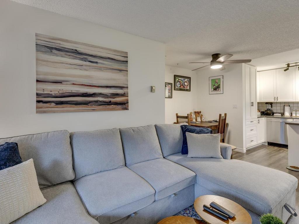 









40120


Willow

Crescent, B102,
Squamish,




BC
V8B 0L7

