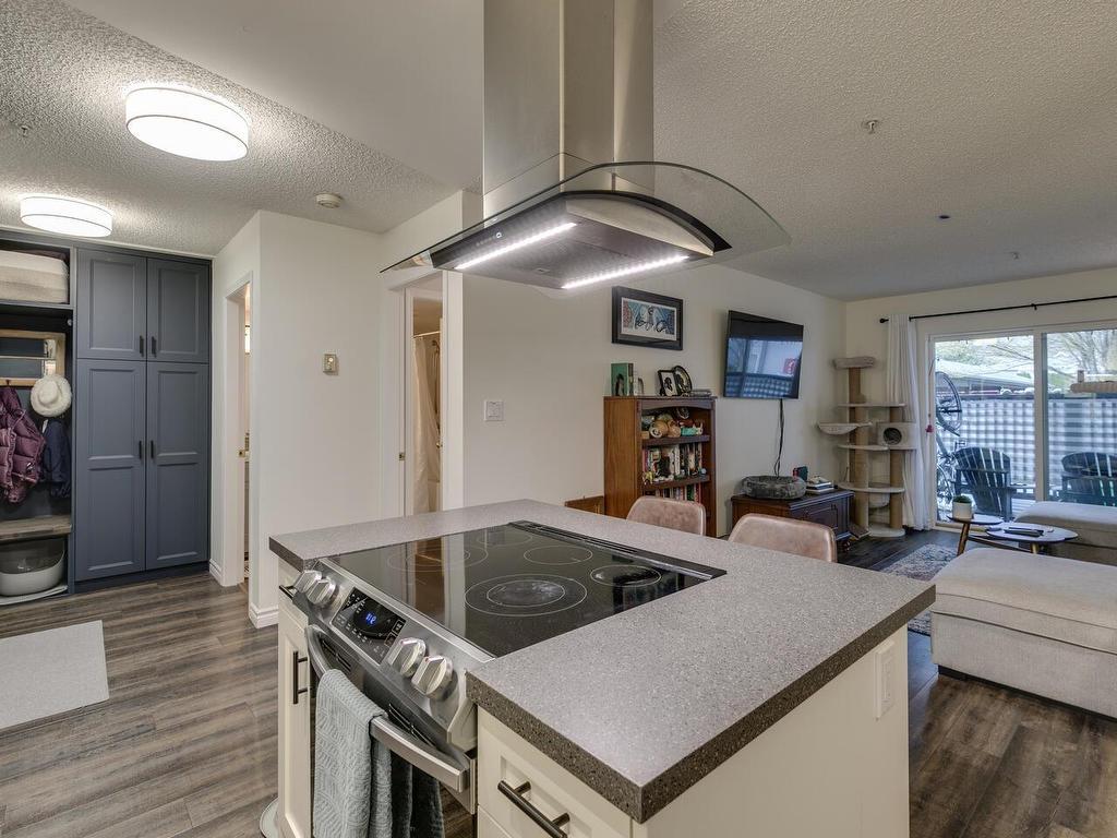 









40120


Willow

Crescent, B102,
Squamish,




BC
V8B 0L7

