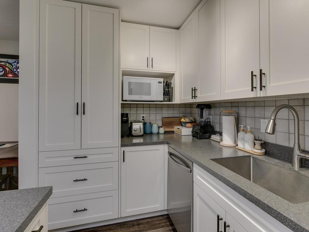 









40120


Willow

Crescent, B102,
Squamish,




BC
V8B 0L7

