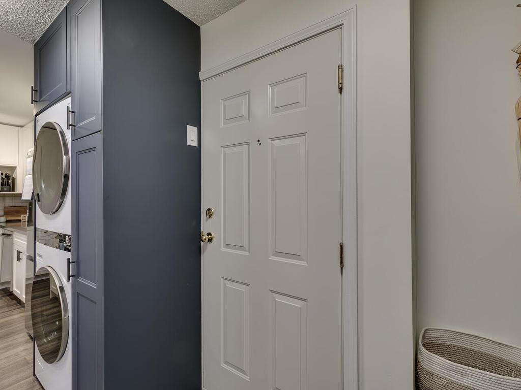 









40120


Willow

Crescent, B102,
Squamish,




BC
V8B 0L7

