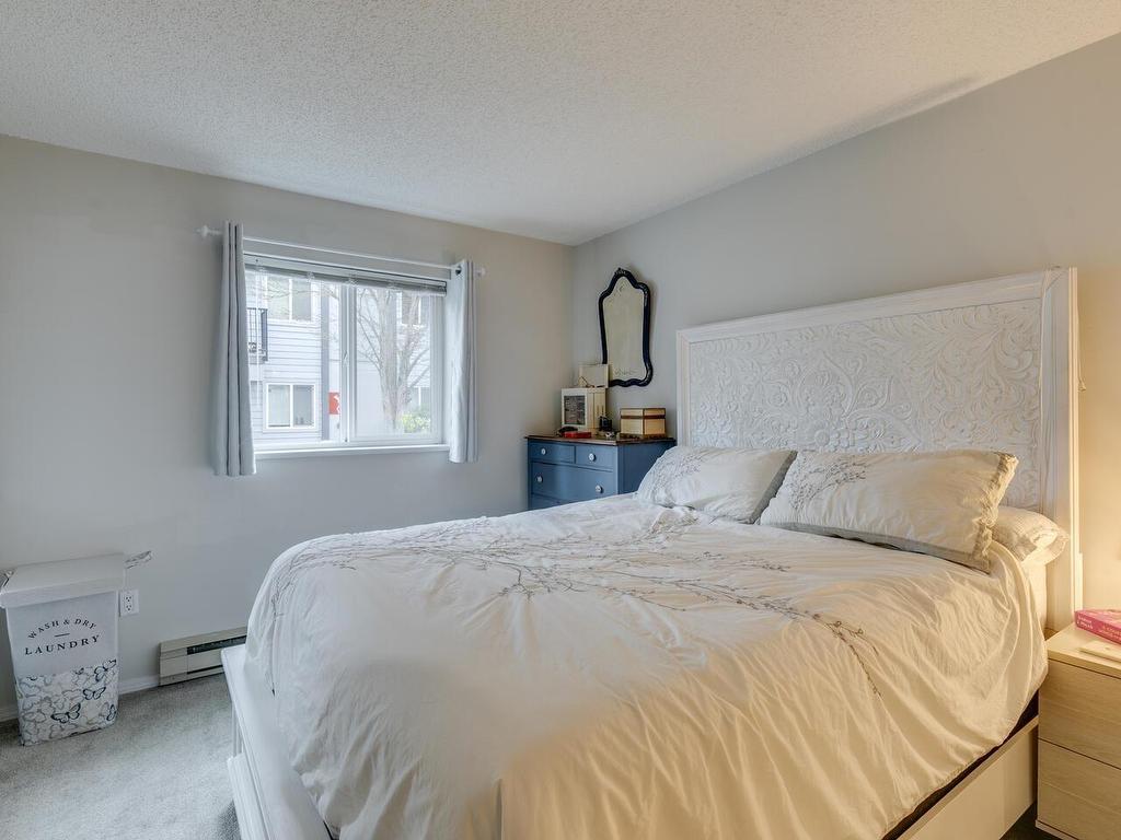 









40120


Willow

Crescent, B102,
Squamish,




BC
V8B 0L7

