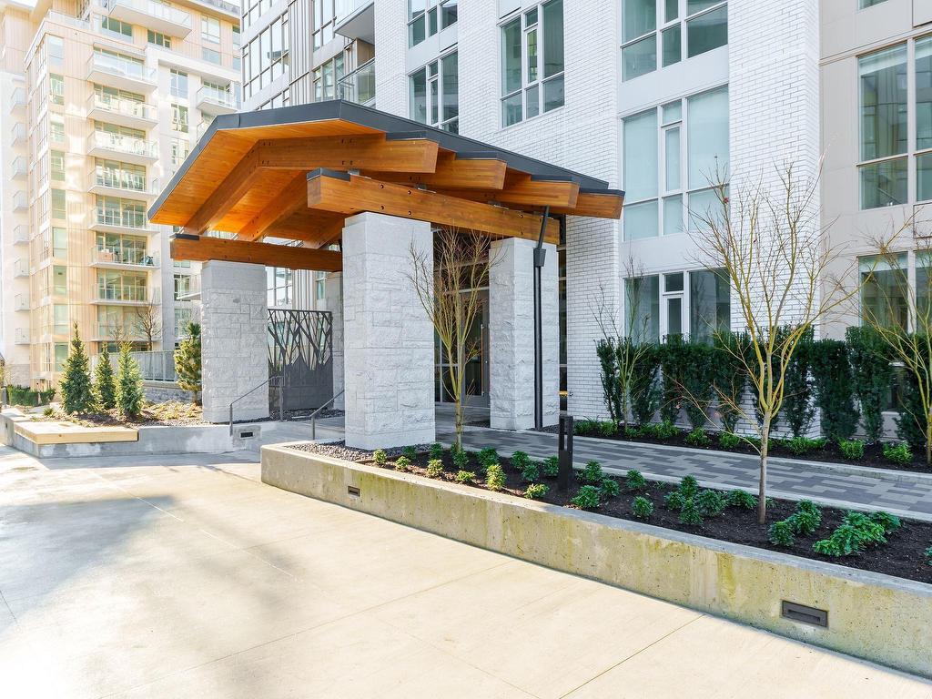 









2375


Emery

Court, 102,
North Vancouver,




BC
V7J 0E9

