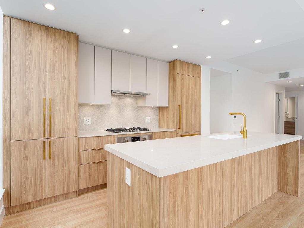 









2375


Emery

Court, 102,
North Vancouver,




BC
V7J 0E9

