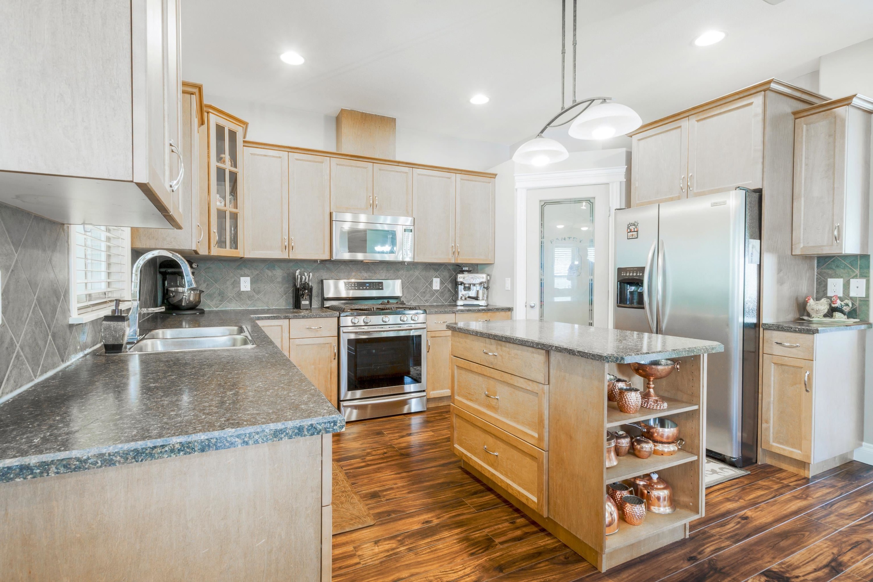 









12436


254

Street,
Maple Ridge,




BC
V4R 1V2

