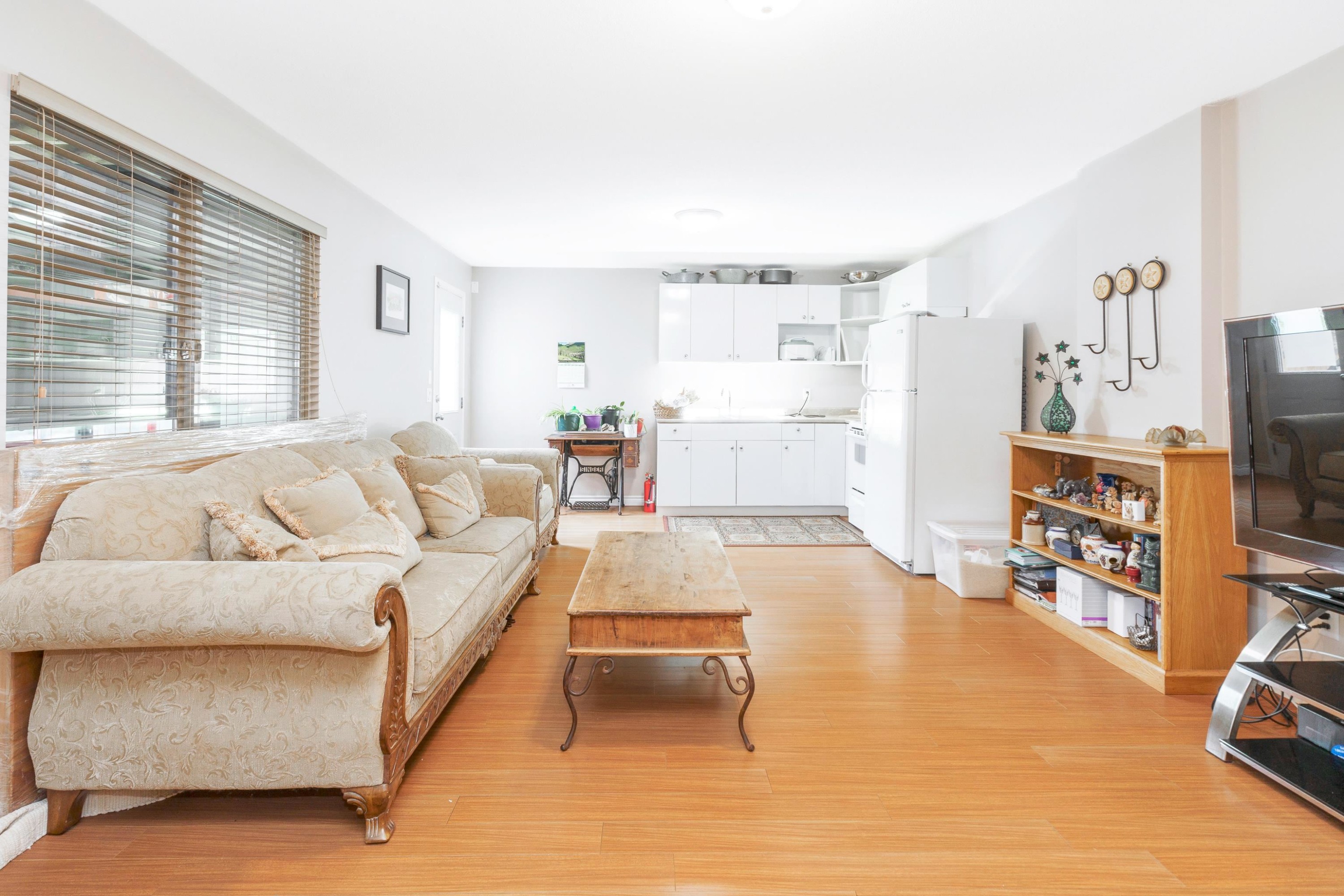 









12436


254

Street,
Maple Ridge,




BC
V4R 1V2

