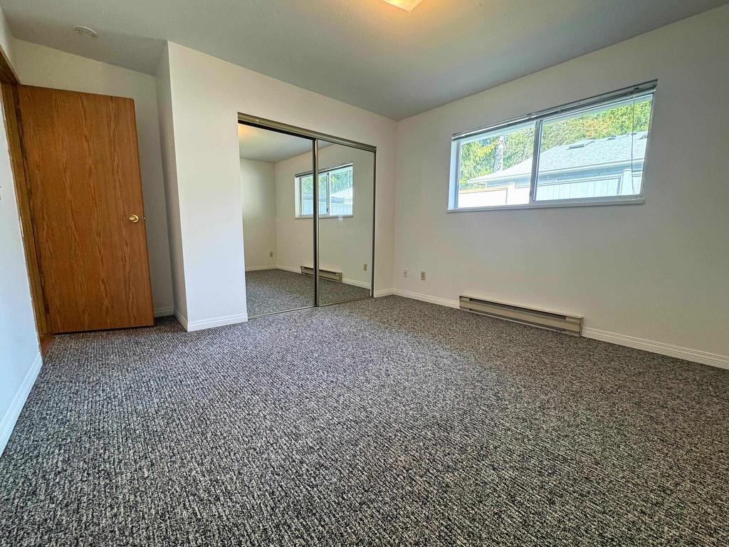 









824


North

Road, 11,
Gibsons,




BC
V0N 1V9

