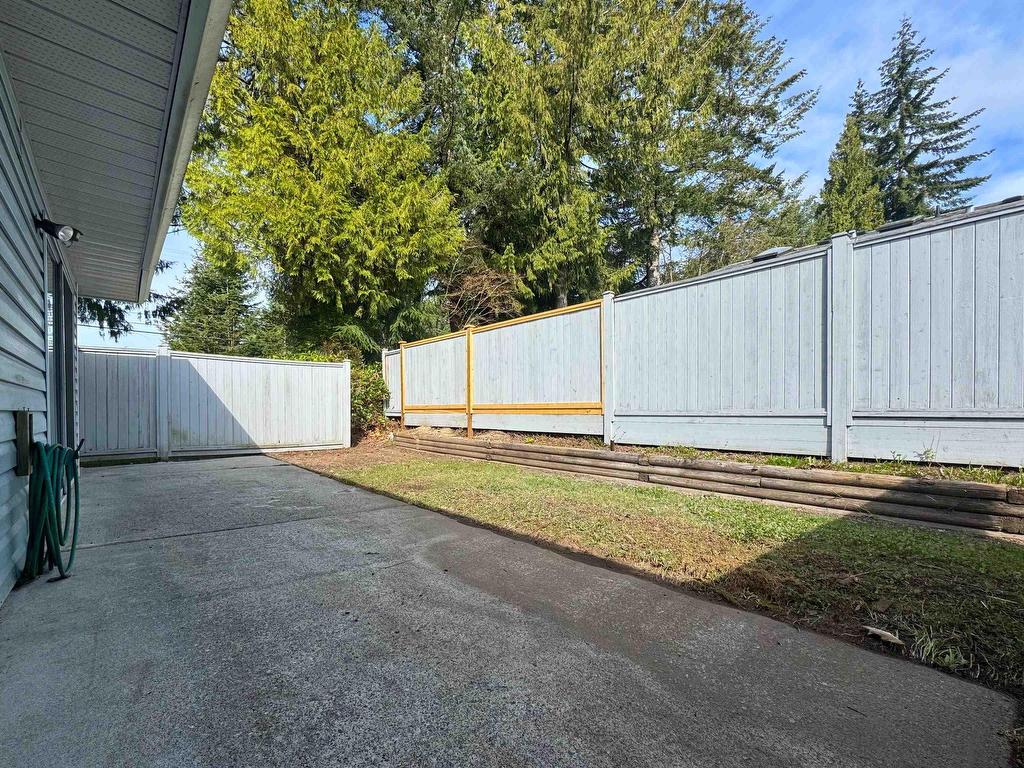 









824


North

Road, 11,
Gibsons,




BC
V0N 1V9

