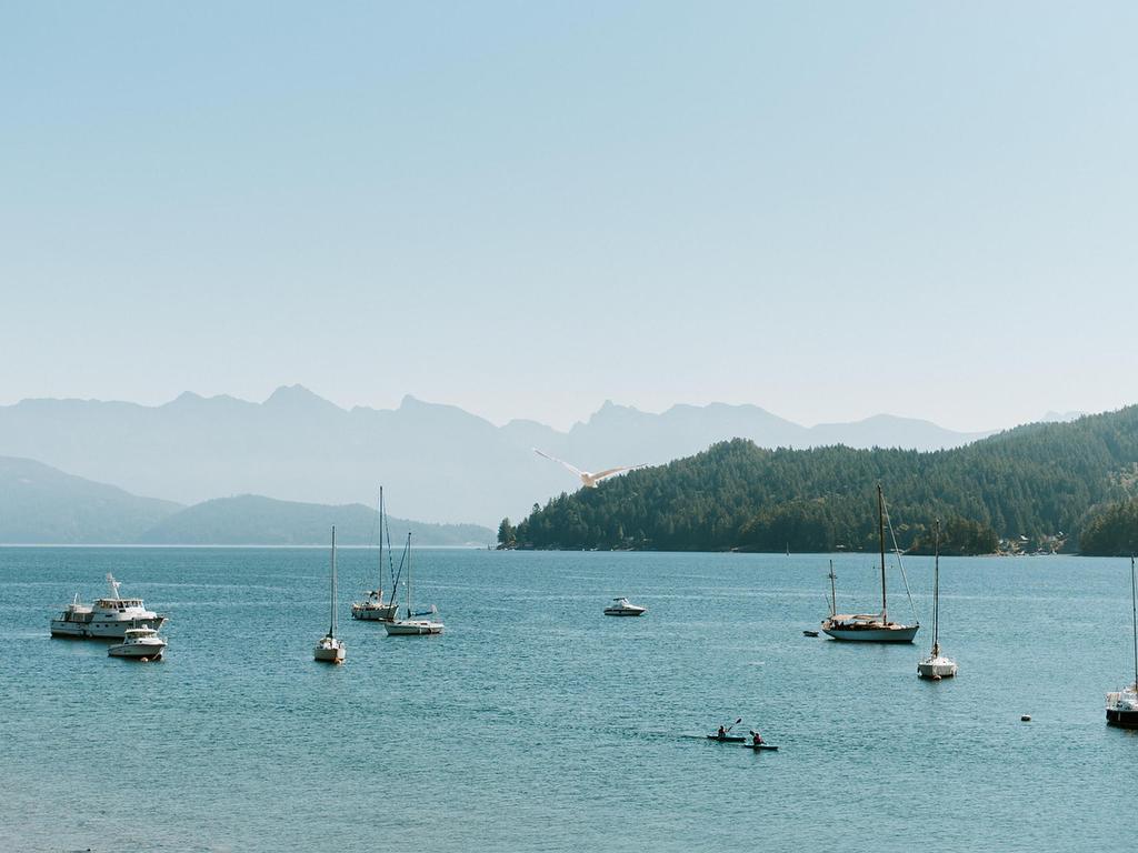 









824


North

Road, 11,
Gibsons,




BC
V0N 1V9

