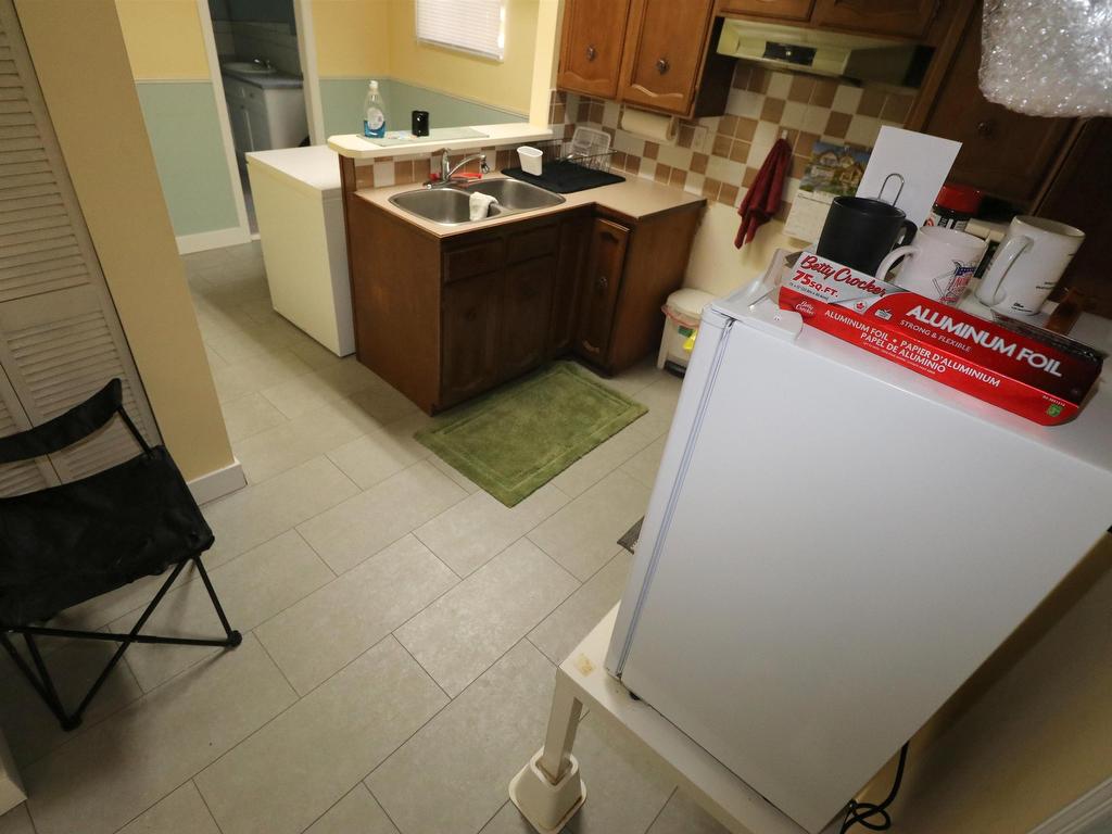 









21161


Cook

Avenue,
Maple Ridge,




BC
V2X 7P7

