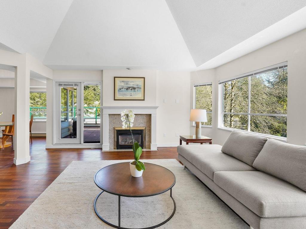 









3670


Banff

Court, 402,
North Vancouver,




BC
V7H 2Y7

