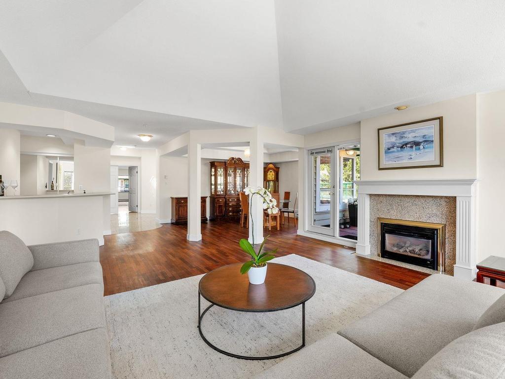 









3670


Banff

Court, 402,
North Vancouver,




BC
V7H 2Y7

