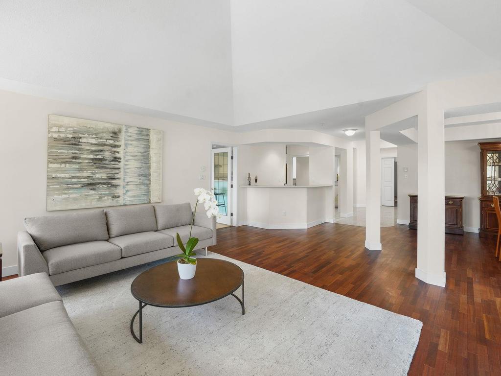 









3670


Banff

Court, 402,
North Vancouver,




BC
V7H 2Y7

