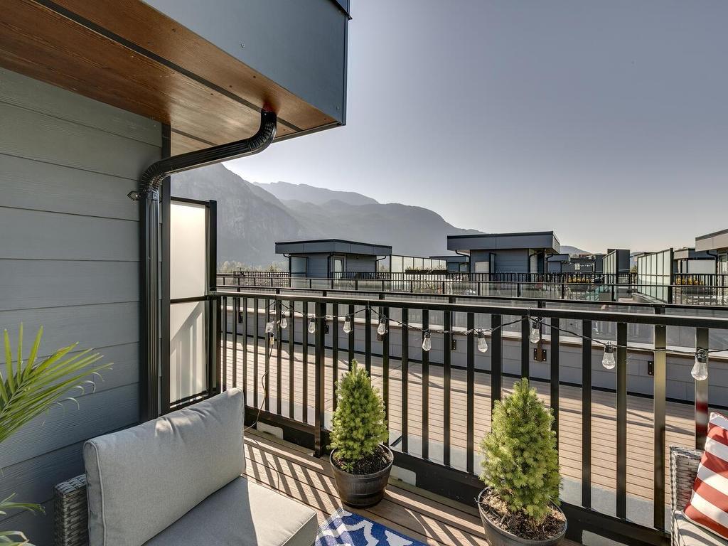









37842


Third

Avenue, 204,
Squamish,




BC
V8B 1B9

