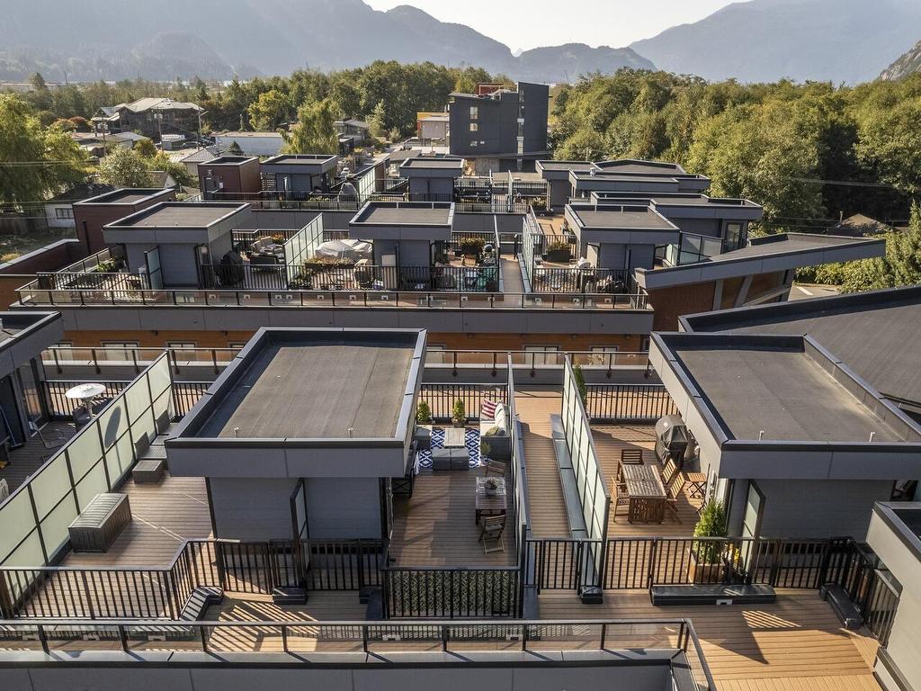 









37842


Third

Avenue, 204,
Squamish,




BC
V8B 1B9

