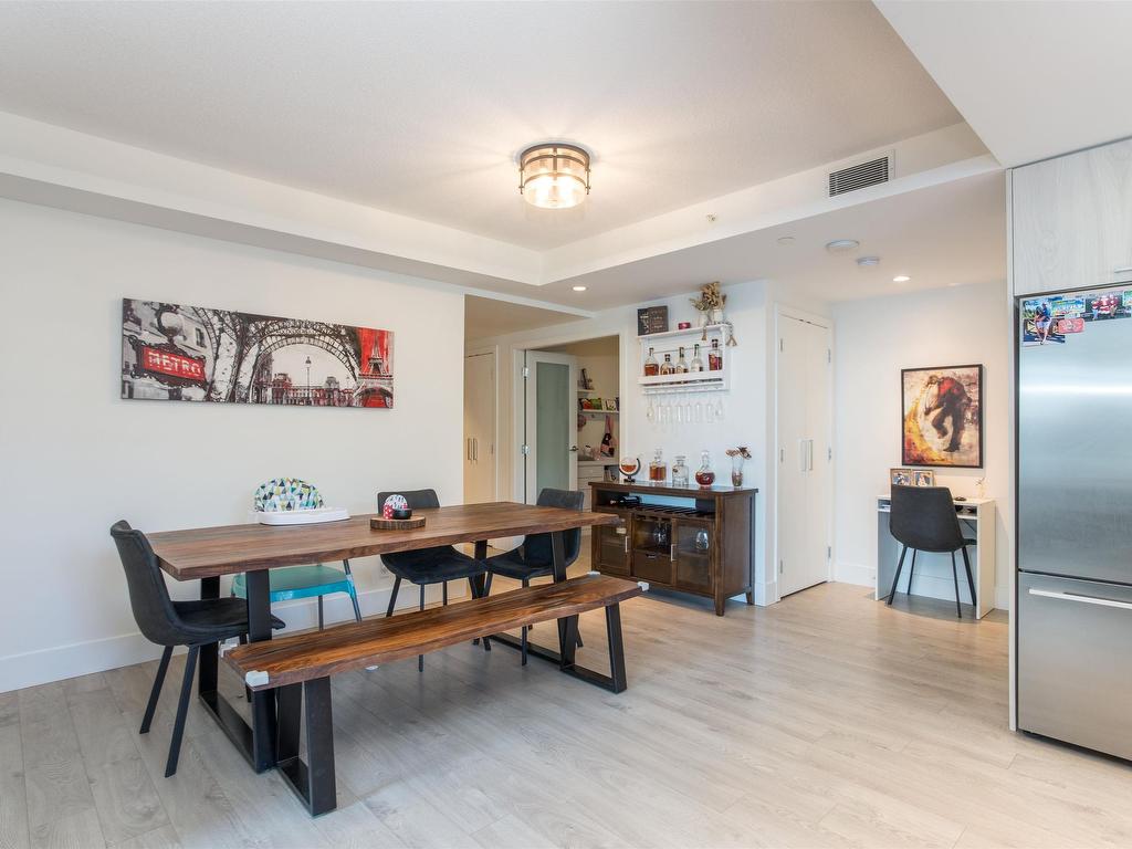 









680


Seylynn

Crescent, 308,
North Vancouver,




BC
V7J 0B5


