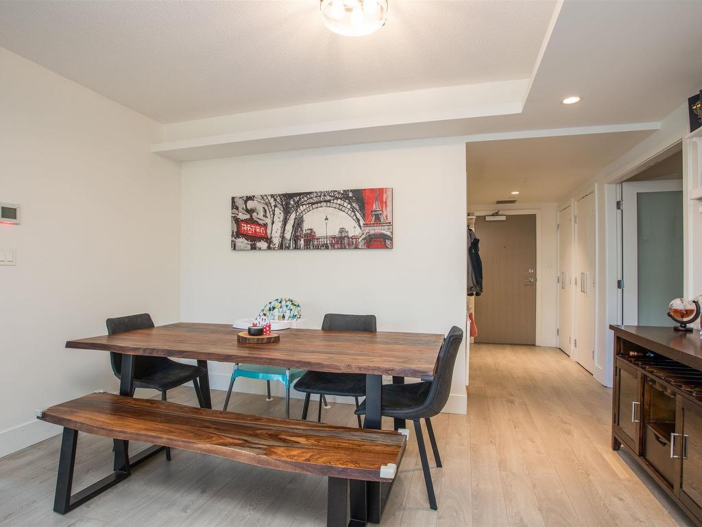 









680


Seylynn

Crescent, 308,
North Vancouver,




BC
V7J 0B5

