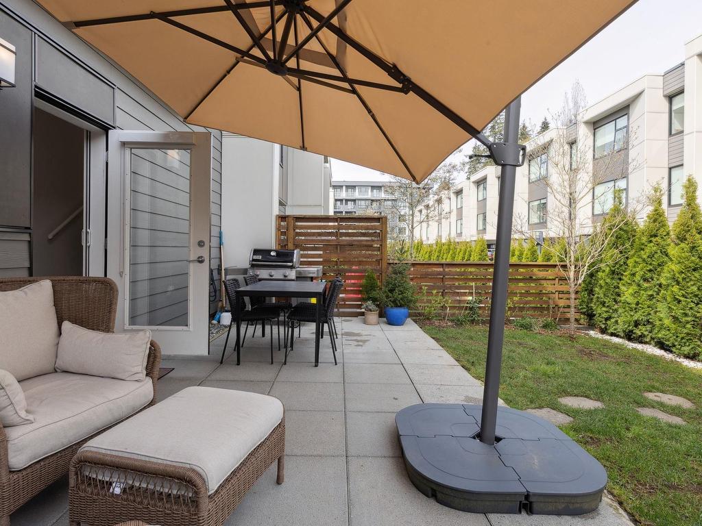 









602


Lile

Drive, 15,
North Vancouver,




BC
V7G 0B3

