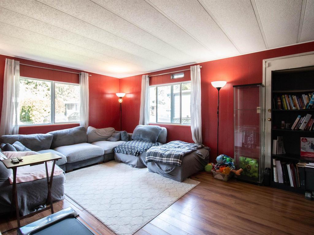 









1830


Mamquam

Road, 215,
Squamish,




BC
V8B 0J1

