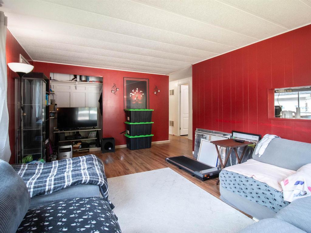 









1830


Mamquam

Road, 215,
Squamish,




BC
V8B 0J1

