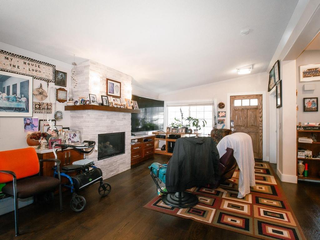 









1061


Edgewater

Crescent,
Squamish,




BC
V8B 0B3

