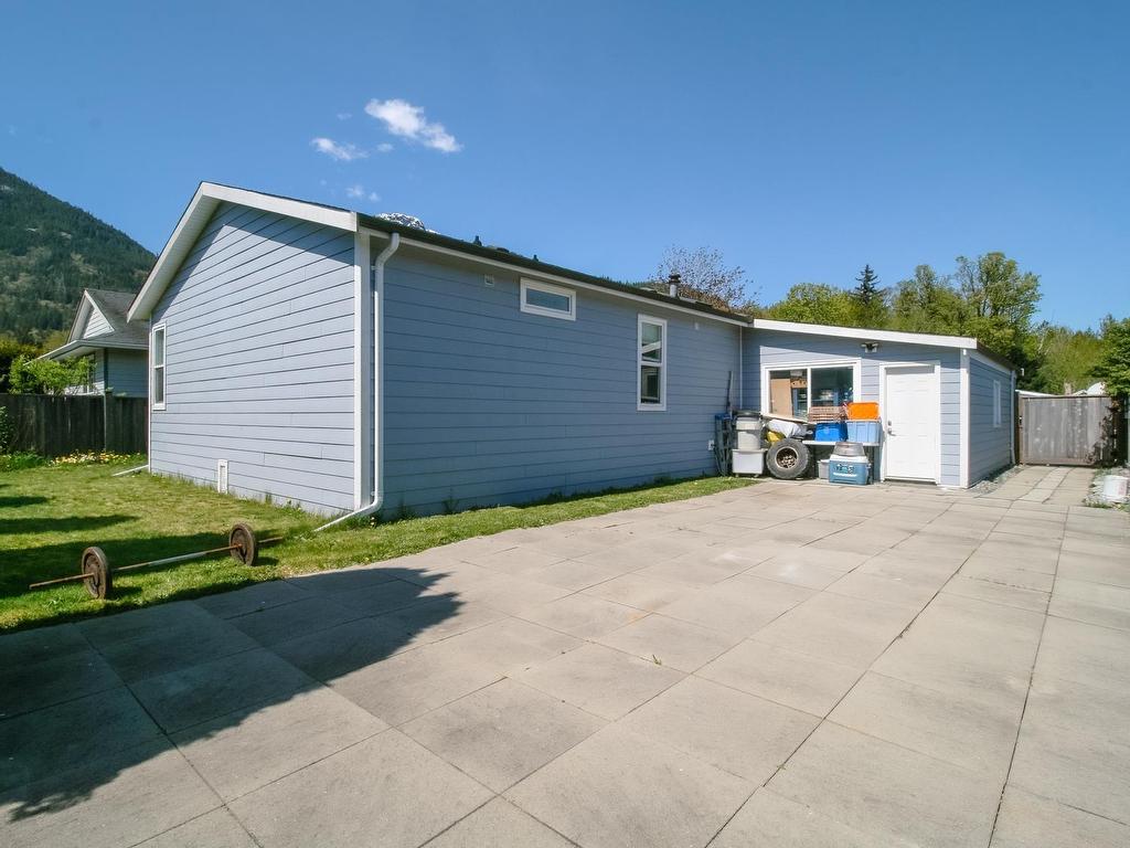 









1061


Edgewater

Crescent,
Squamish,




BC
V8B 0B3

