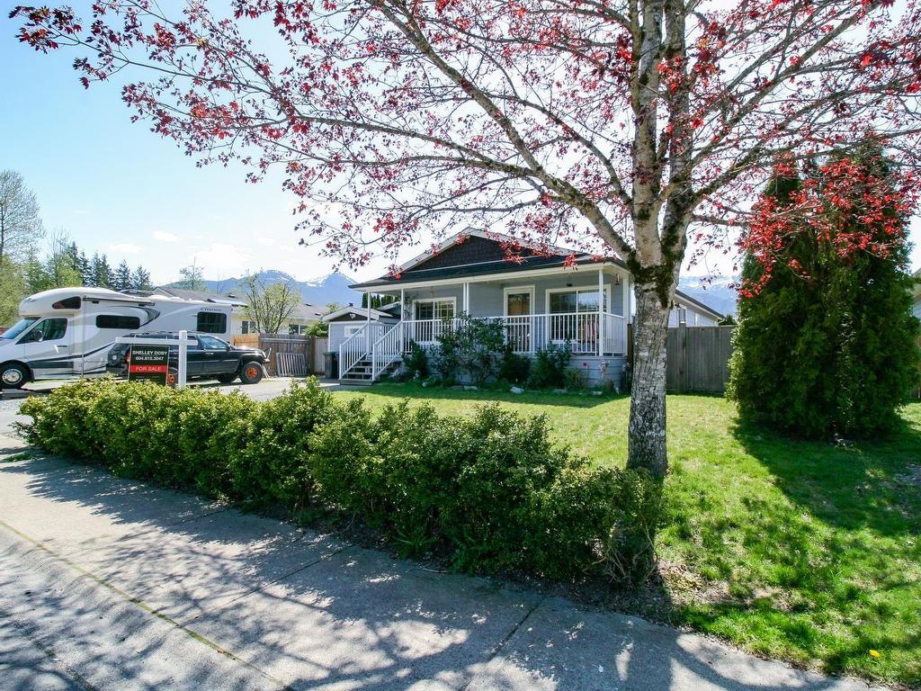 









1061


Edgewater

Crescent,
Squamish,




BC
V8B 0B3

