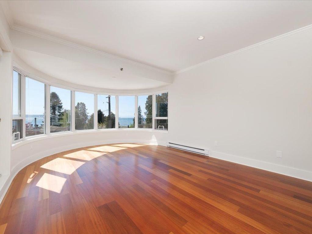 









2455


Bellevue

Avenue, 302,
West Vancouver,




BC
V7V 1E1

