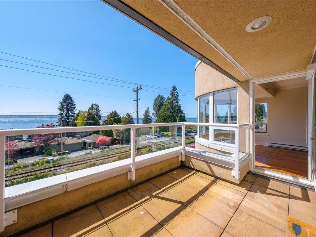 









2455


Bellevue

Avenue, 302,
West Vancouver,




BC
V7V 1E1

