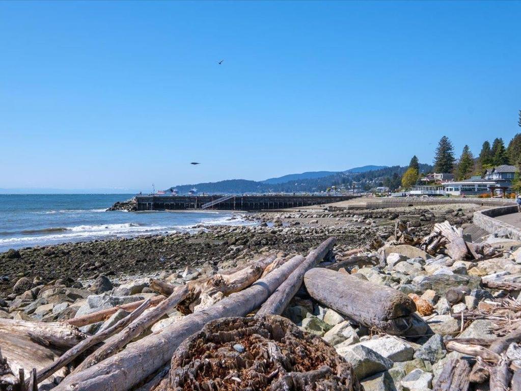 









2455


Bellevue

Avenue, 302,
West Vancouver,




BC
V7V 1E1


