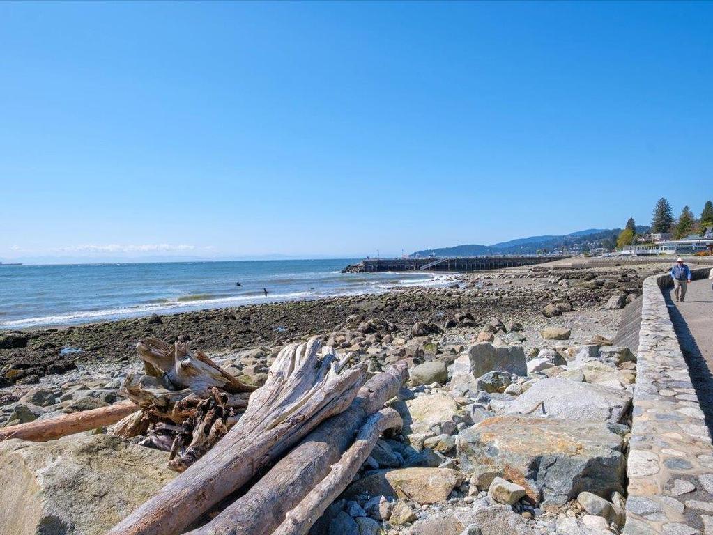 









2455


Bellevue

Avenue, 302,
West Vancouver,




BC
V7V 1E1


