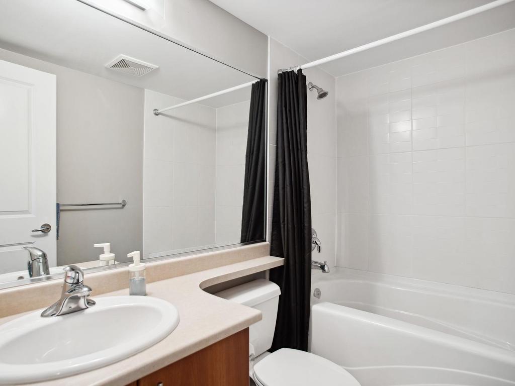 









2225


Holdom

Avenue, 906,
Burnaby,




BC
V5B 0A1

