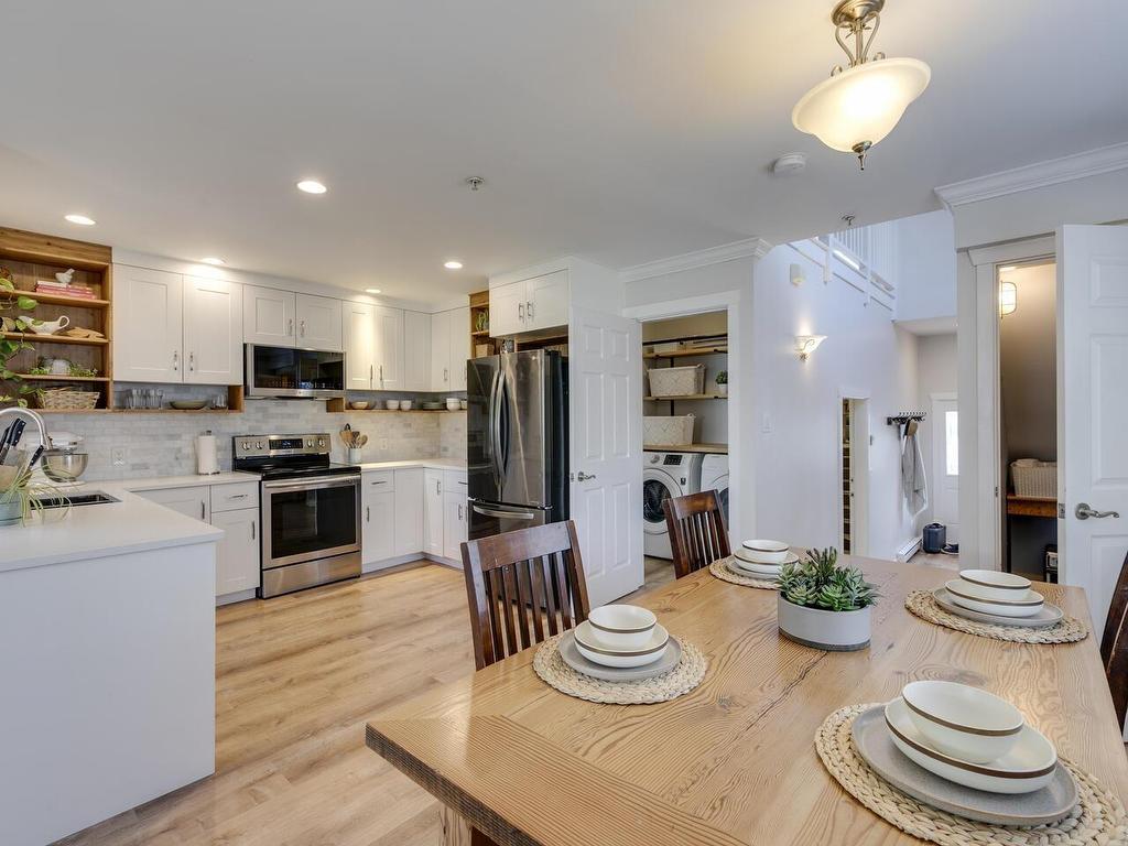 









1797


Harris

Road,
Squamish,




BC
V0N 1T0

