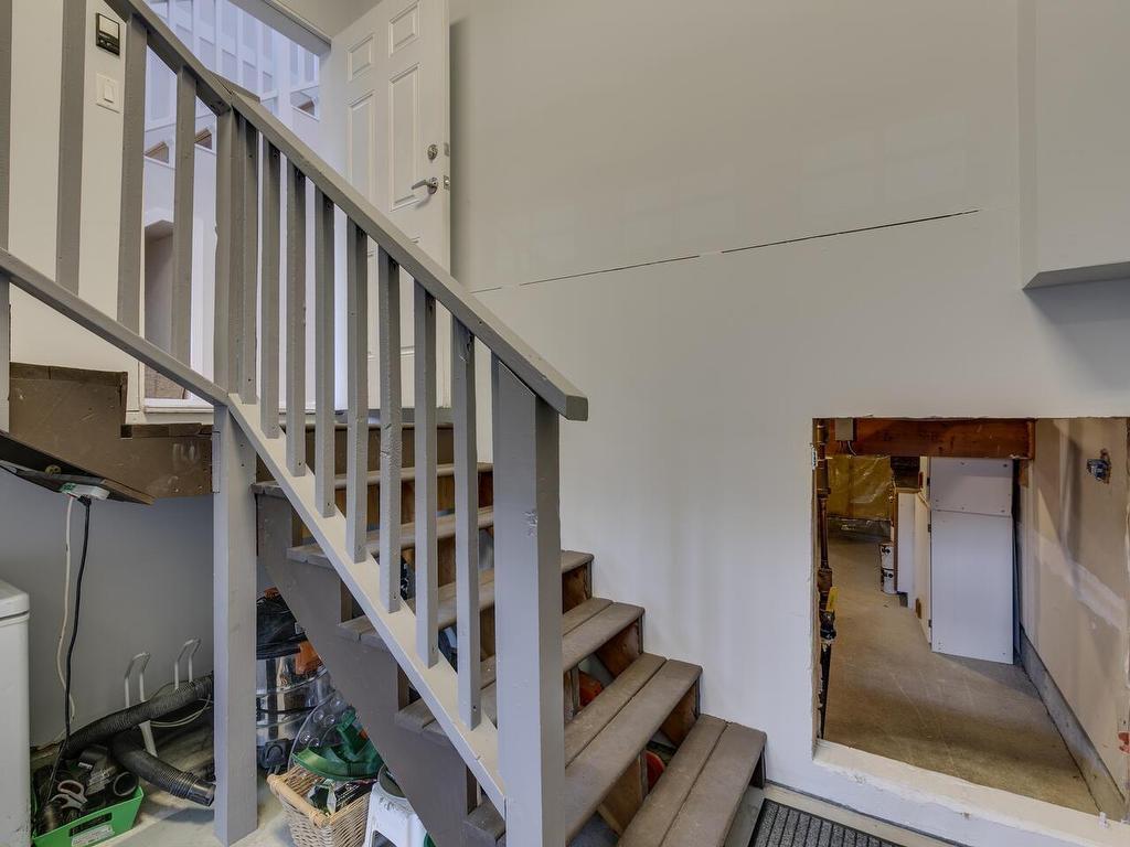 









1797


Harris

Road,
Squamish,




BC
V0N 1T0

