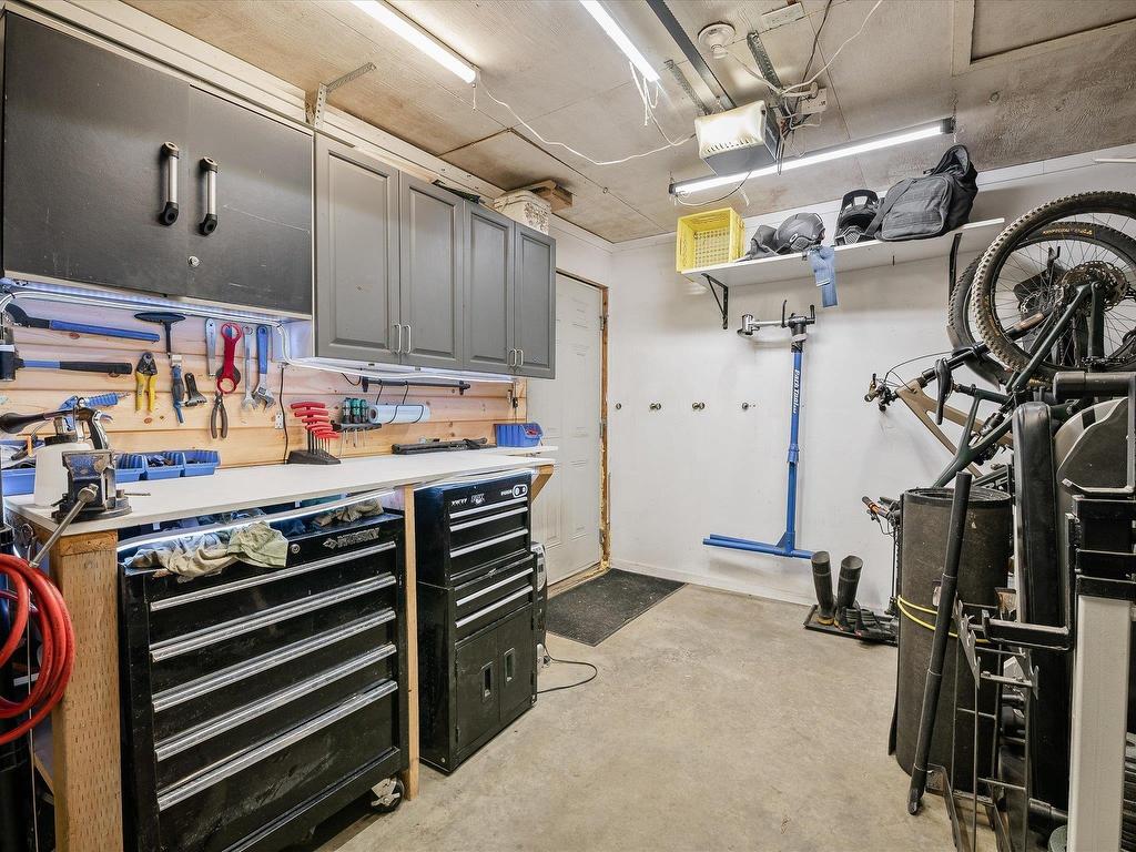 









40624


Perth

Drive,
Squamish,




BC
V0N 1T0

