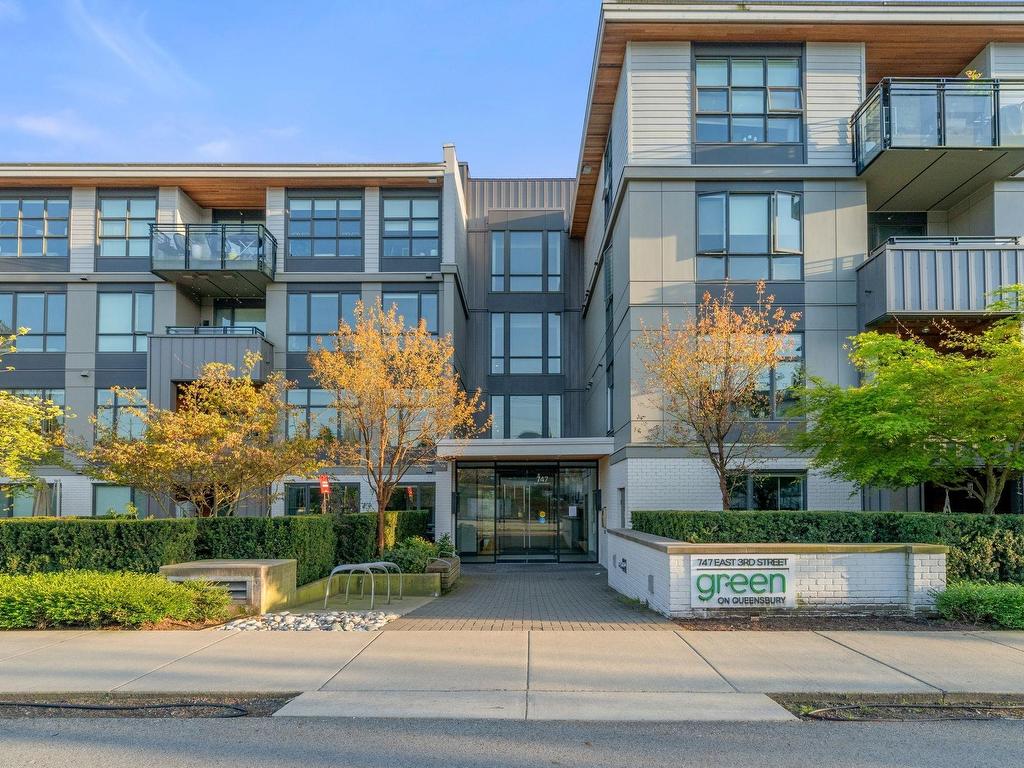 









747


3rd

Street East, 211,
North Vancouver,




BC
V7L 1G8

