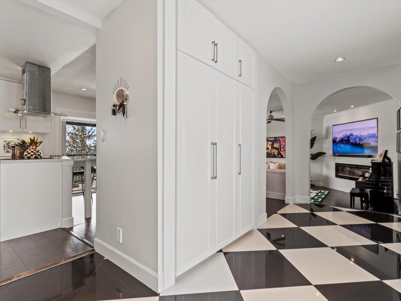 









1001


Palmdale

Street,
Coquitlam,




BC
V3C 3R3

