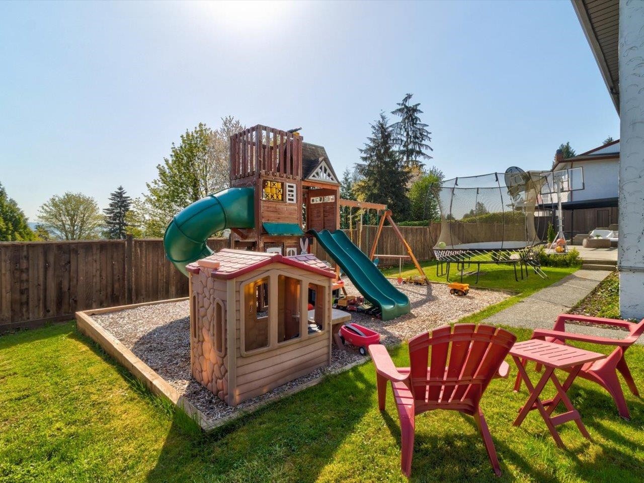 









1001


Palmdale

Street,
Coquitlam,




BC
V3C 3R3

